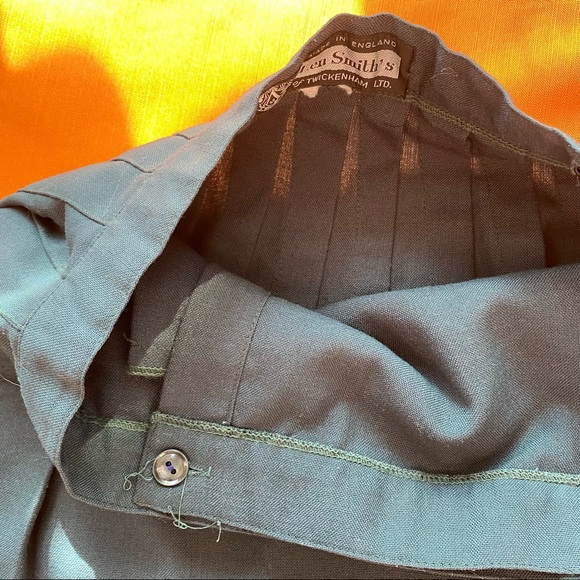 Vintage School Pleaded Short Green Skirt Made in England - Picture 5 of 7